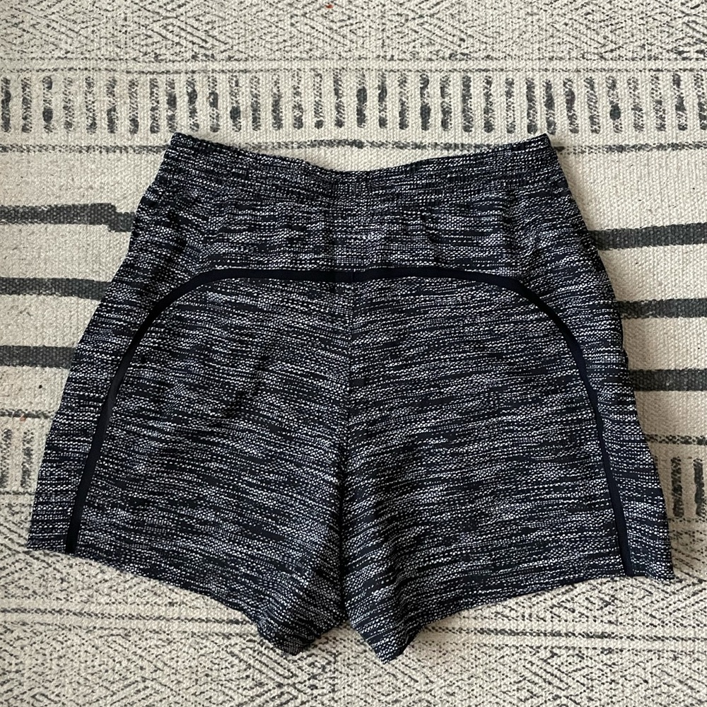 Lululemon Pace Breaker Short *4” w/ Liner - Small